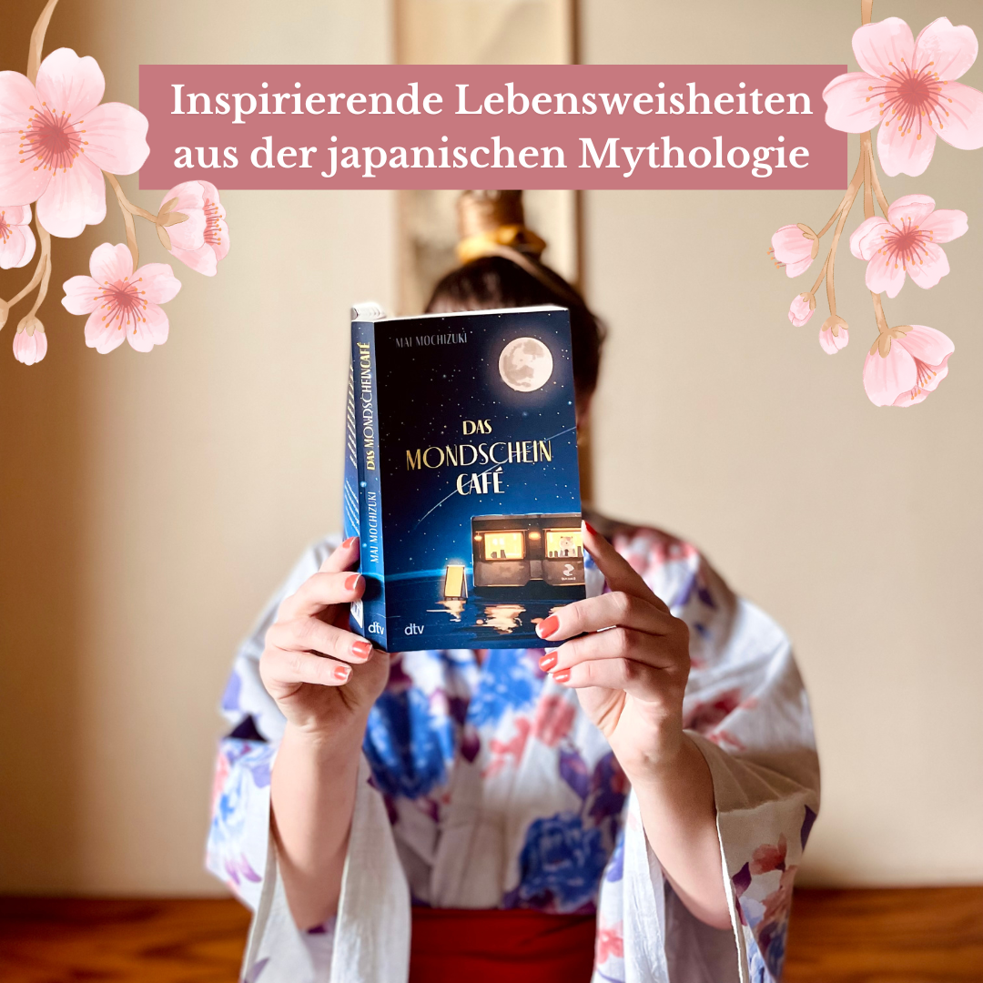 Das Buch Das Mondscheincafé in den Händen einer Frau im Kimono.