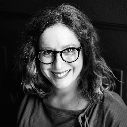 Foto der Autor:in Caroline Hüe