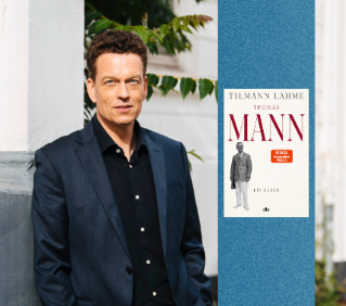 Autor Tilmann Linde mit Buch Thomas Mann